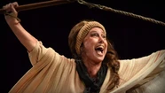 Luisa Kuliok: "El teatro puede despertar conciencias" 