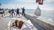 La municipalidad retiró 14 toneladas de residuos de Playa Chica.