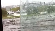 Gran inundación en Avenida de Los Trabajadores a la altura de Punta Mogotes:  mirá el video