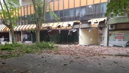 Se desplomó la fachada de un edificio del microcentro