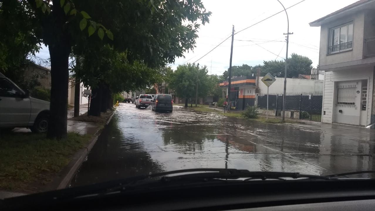 Por la tormenta varias zonas de Mar del Plata, bajo el agua imágenes