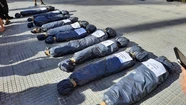 Fernández condenó las bolsas mortuorias en Plaza de Mayo: "No callemos ante semejante acto de barbarie"