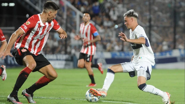 Con las tres estrellas! Los detalles de la pelota de la Copa Liga