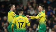 Con el marplatense Buendía, Norwich eliminó al Tottenham de Mourinho