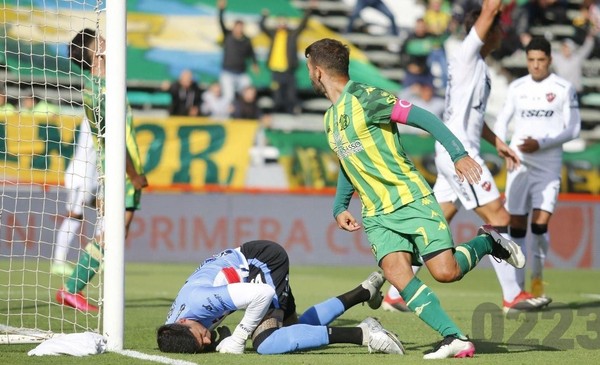 Aldosivi against Arsenal, for a historic classification