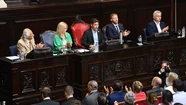 Luego de postergar su discurso por el apagón del miércoles, Kicillof expuso ante la Legislatura.