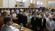 La sala de sesiones estuvo repleta de concejales, funcionarios e invitados especiales, quienes escucharon el discurso de Montenegro.