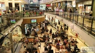 En el shopping Los Gallegos hay ofertas bancarias de hasta el 60%. Foto: 0223.