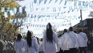 El guardapolvo blanco, símbolo de la Educación Pública