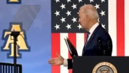 Video: Biden saludó "al aire" y otra vez fue furor en las redes