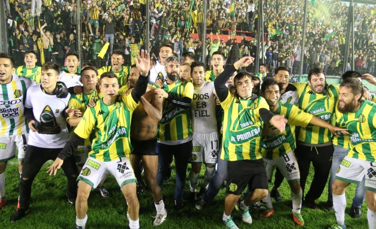 De La Llegada A La Locura: Las Fotos De Aldosivi Campeón | 0223