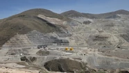 Mueren 27 obreros por el incendio de una mina de oro en Perú.