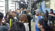 El tren que partió de Mar del Plata a las 14:12 lleva más de cuatro horas varado en General Guido.