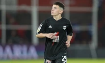 Fútbol argentino: Apolonio debutó con 14 años y le quitó el récord al Kun Agüero