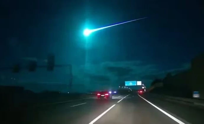 Un meteorito cruzó España y Portugal a 160 mil kilómetros por hora e iluminó el cielo de verde