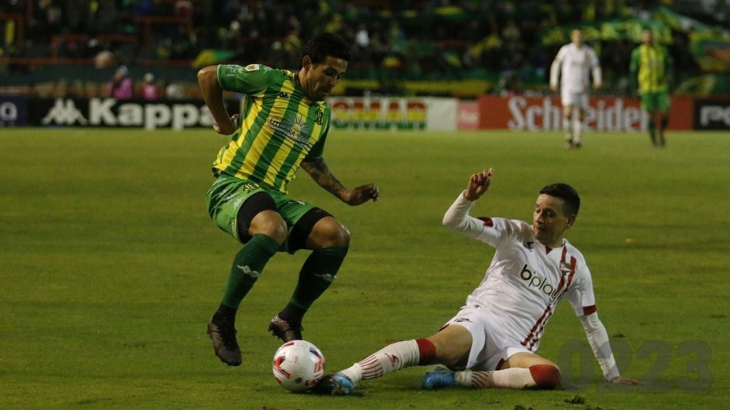 Platense derrotó a Godoy Cruz y sigue de racha