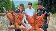 El Mago Cocina preparó cordero, costillas, entrañas, mollejas, chorizos y carne macerada (Foto: Instagram @elmagococina)