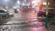 Vehículos atascados y calles anegadas: el saldo del diluvio que sorprendió a Mar del Plata
