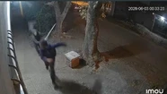 Video: se cansaron de un ladrón, lo esperaron y lo corrieron a palazos