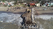 Arrancó en Las Toninas una monumental obra de protección costera
