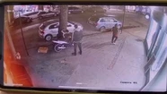 Video: tres delincuentes intentan sustraer una moto en pleno centro comercial de Güemes