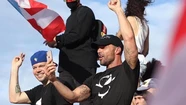 Ricky Martin y Residente encabezan protestas contra el gobernador de Puerto Rico
