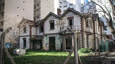 Montenegro insiste con la desafectación patrimonial de las fachadas del exhotel Lafayette