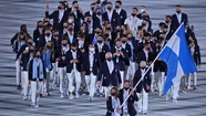 A los saltos y con cantos, el alocado desfile de la delegación argentina en la inauguración
