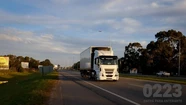 Transportistas de carga autoconvocados iniciaron un paro en distintos puntos del país. Foto: 0223.