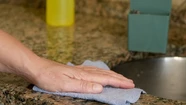 El personal de limpieza doméstico recibirá un aumento salarial del 36%. Foto: NA
