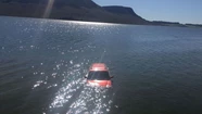 Laguna La Brava: intentó bajar un bote y terminó con la camioneta en el agua
