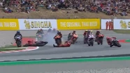 Impactante accidente en el GP de Montmeló: Bagnaia se cayó y la moto de Binder lo pasó por arriba