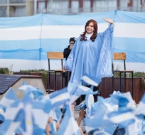 Cristina Fernández inaugura un microestadio en Quilmes
