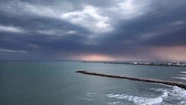 Mar del Plata, del calor a la tormenta en cuatro fotos