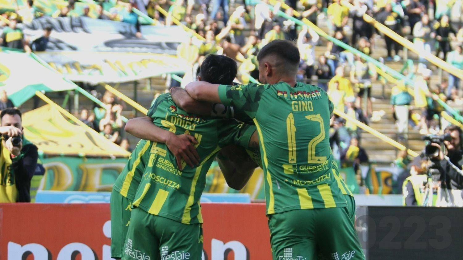 En 20 Fotos, El Festejado Triunfo De Aldosivi Ante Arsenal | 0223