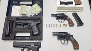 Armas, autos de alta gama y dólares en los allanamientos en propiedades del "Croata"