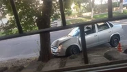 El asesino bajó del auto luego de que la víctima chocara con un árbol.