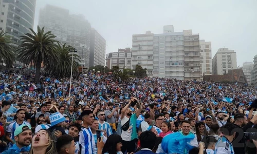 Así se festejó Mar del Plata el triunfo de Argentina ante México