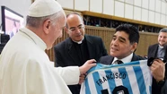 Entre Messi y Maradona, el Papa Francisco eligió a Pelé y dijo que Diego "falló como hombre"