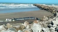 El misterioso tubo flotante volvió a saludar a los vecinos de Playa Grande