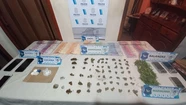 Teléfonos celulares y dosis de cocaína confiscó la policía en Mar del Tuyú.
