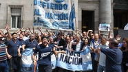 Trabajadores del Banco Nación se movilizaron en contra de la privatización