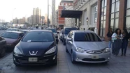 “No hay ningún acuerdo político que permita estacionar autos en veredas”
